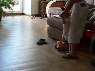 Manon skateboard 11 mois