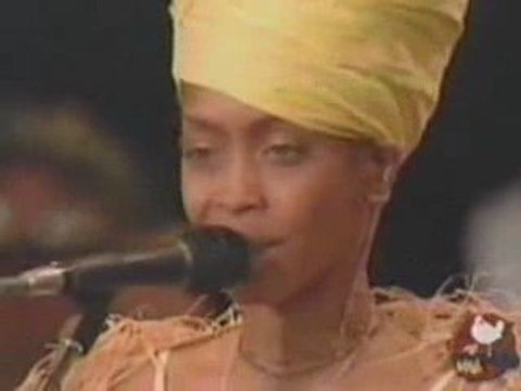 The Roots featuring Erykah Badu [Live] Woodstock 1999