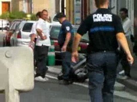 Beauvais accident scooter contre auto, un blessé AVP