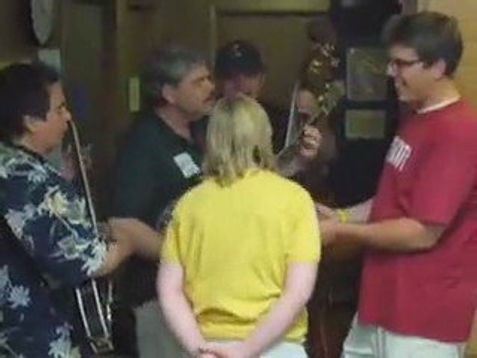 SacJazzCamp.org Singing the campers to sleep 2007