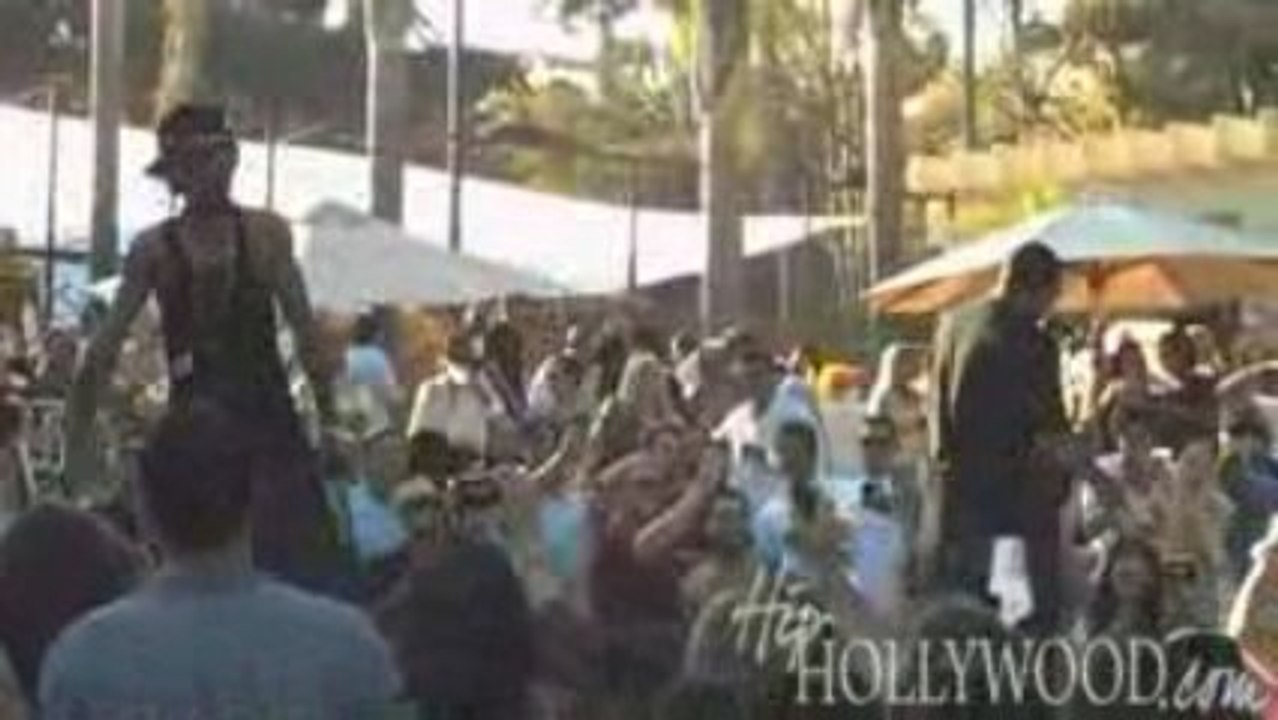 HipHollywood.com - Ludacris Freestyle & Performance