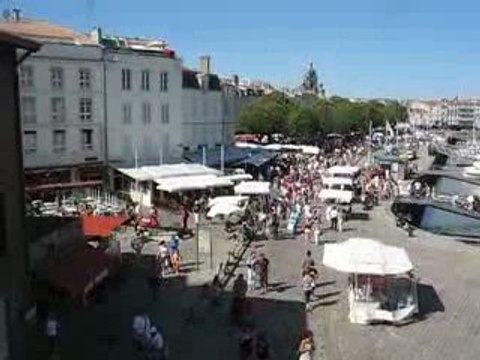 La Rochelle : piétons vieux port