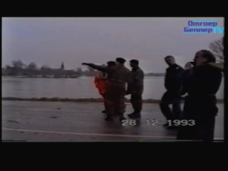 Télécharger la video: OmroepGennepTV 2008 Week 52 Watersnood 1993 Gennep