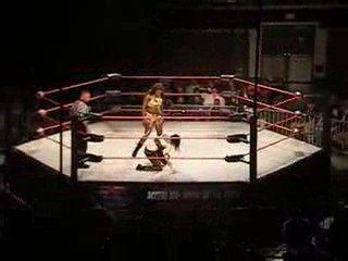 Daffney vs Rhaka Khan (TNA Houseshow 2009)