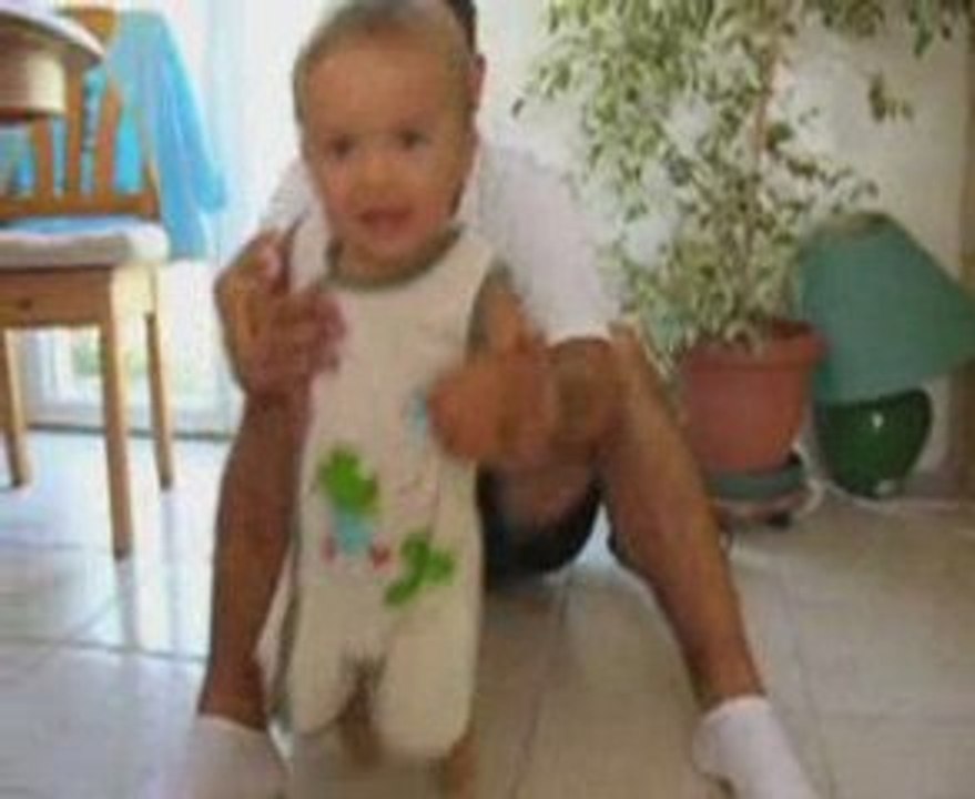 Antonin_Premier_Pas2