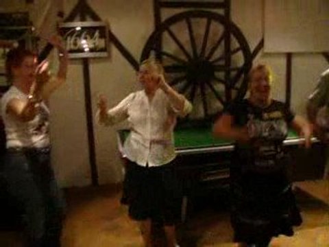 ON DANSE AU CAMPING DE JAJA