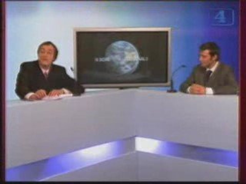 Action discrète : Il craque en direct à propos de la chine