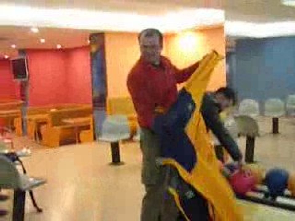 Serkan TAŞDELEN ve Feyyaz ALAÇAM ziyaretleri...Bovling oyunu