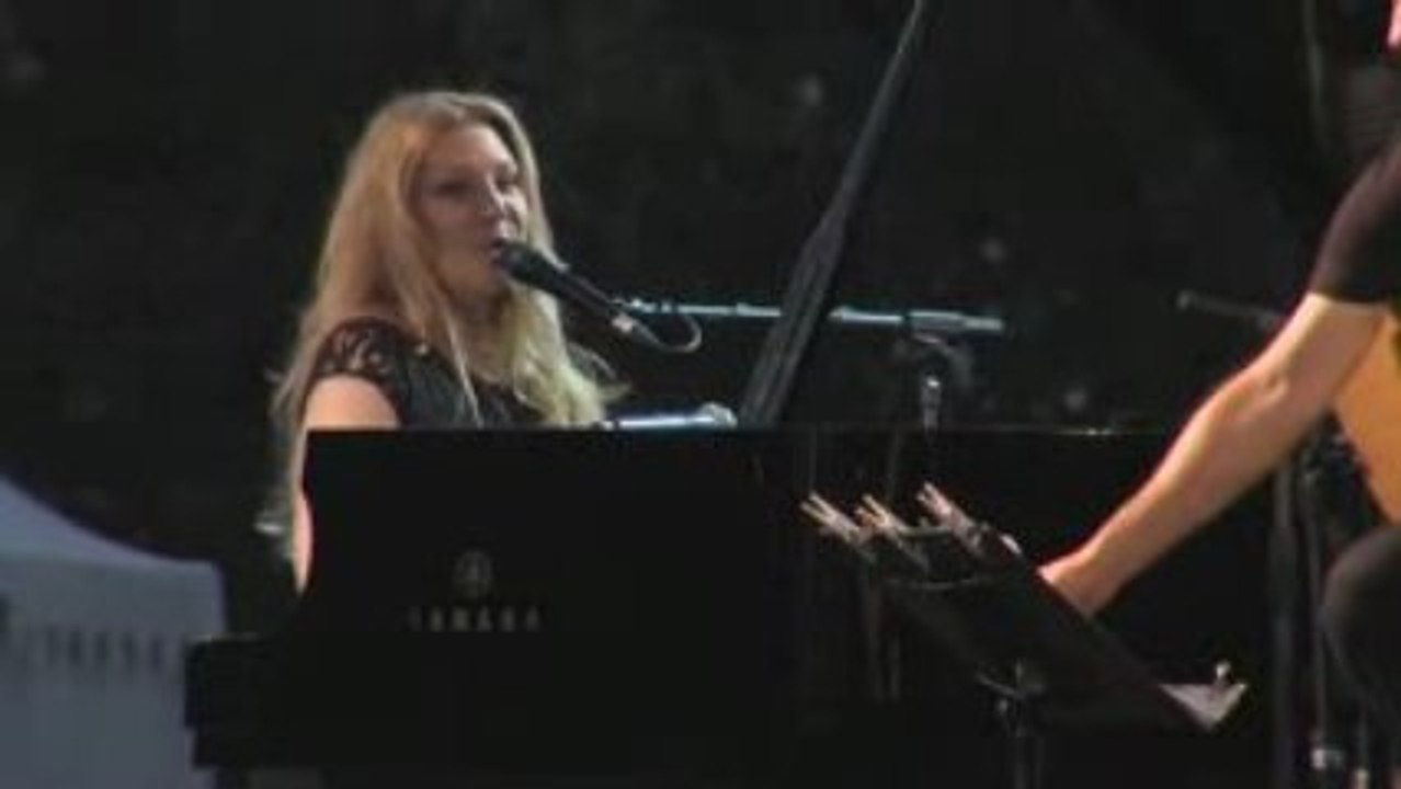 Eliane Elias "They can't take that away from me" Live