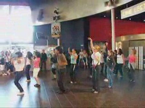 flashmob - anniversaire de Mickaël Jackson-groupe ascendanse