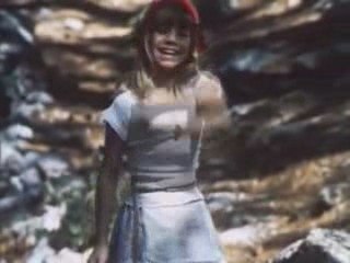 ПРО КРАСНУЮ ШАПОЧКУ – КРАСНАЯ ШАПОЧКА