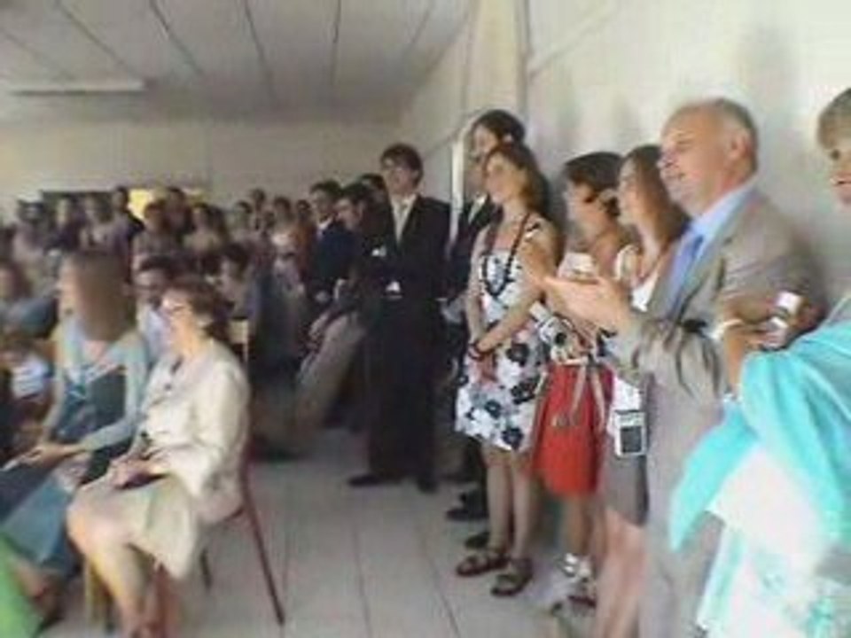 A tom isa 1