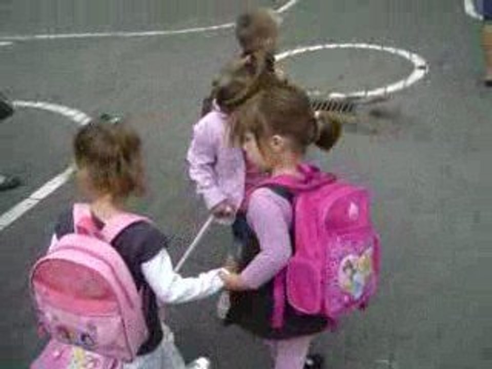 nora a l ecole03