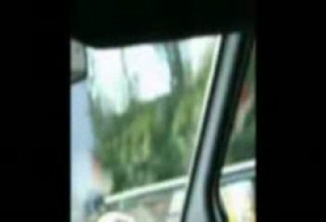 Guerilla poubelle-etre une femme