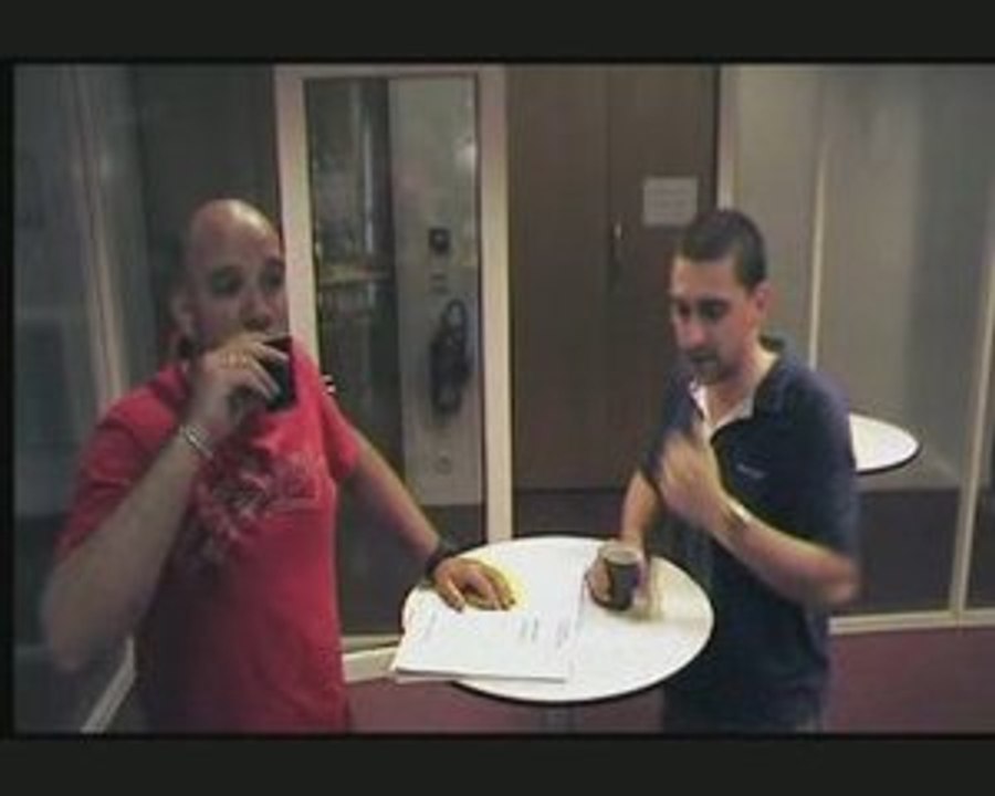 camera cafe 2 dans the mimik show