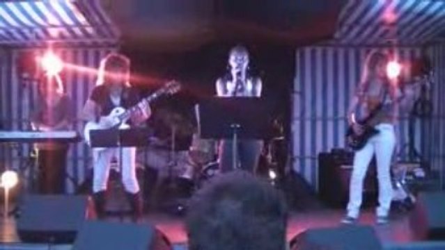 SUNDAY BLOODY- MUSIQUE 2009-MONTCEAU-les-MINES-STARTIN'ROCK