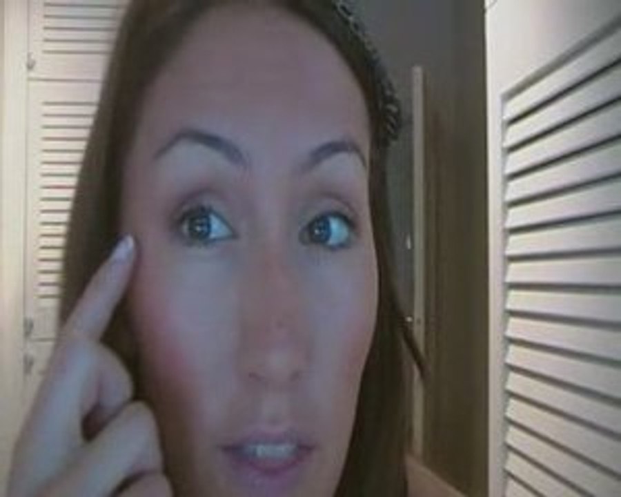 Natural brown eyes by The Make Up Diaries