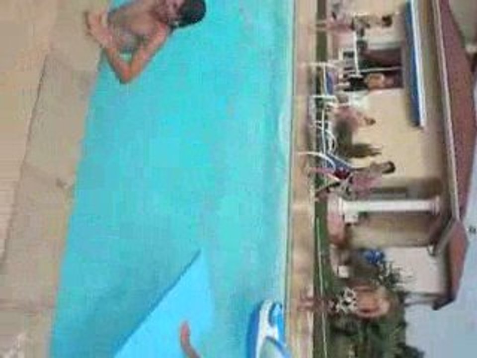 Montoya se casse la gueule. (& oui, encore montoya)