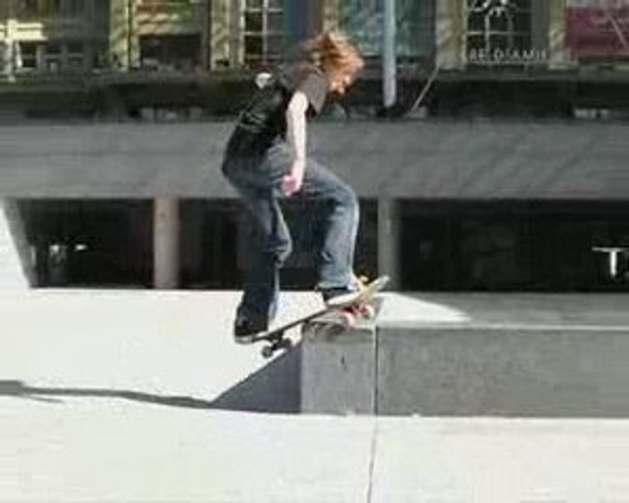 BEST OF FLORENCE BUSON SKATEBOARDING 2009 SKATE