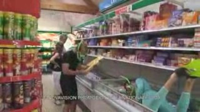 Camera Cachée : Shop Diving (Mad Boys)