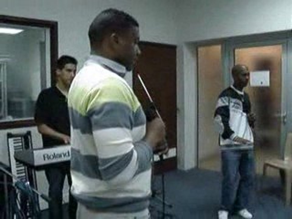 Killer Rohn-J feat RastaBio " Dure adolescence "