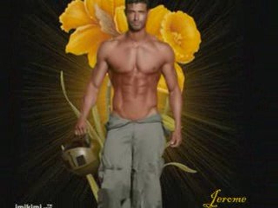 ***çA PLEURE PAS UN HOMME!!!!!!