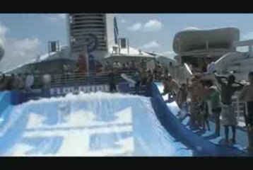 Surfing en el "Freedom of the Seas"
