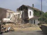 Vidéo-03 démolition rue des remparts fleurance 32