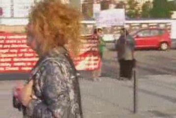 Leonard Cohen,don't play Israel!