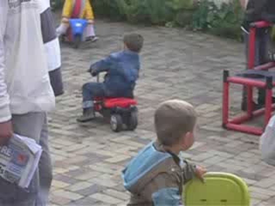 Maxime à la récréation.