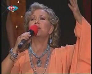 Bedia Akartürk Zahidem