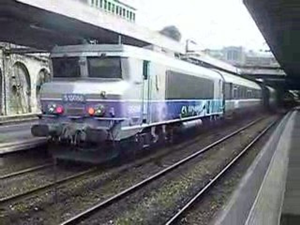 Départ ZGC et CIC R BB15058 à Rouen