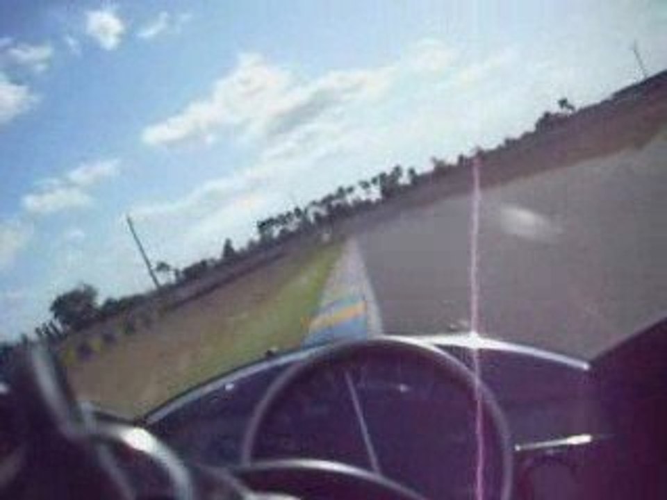 le guidonnage sur le vibreur du chemin au boeu