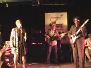 YELA "Ti moon" . (Version Roots) ILE DE LA REUNION