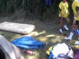 Camping avc l'Equipe, Dade Aide moua On degonfle le matelas