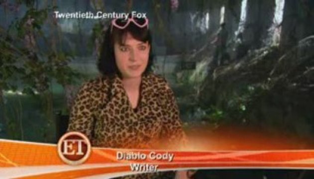 Megan Fox Talks To ET About Kissing Amanda Seyfried