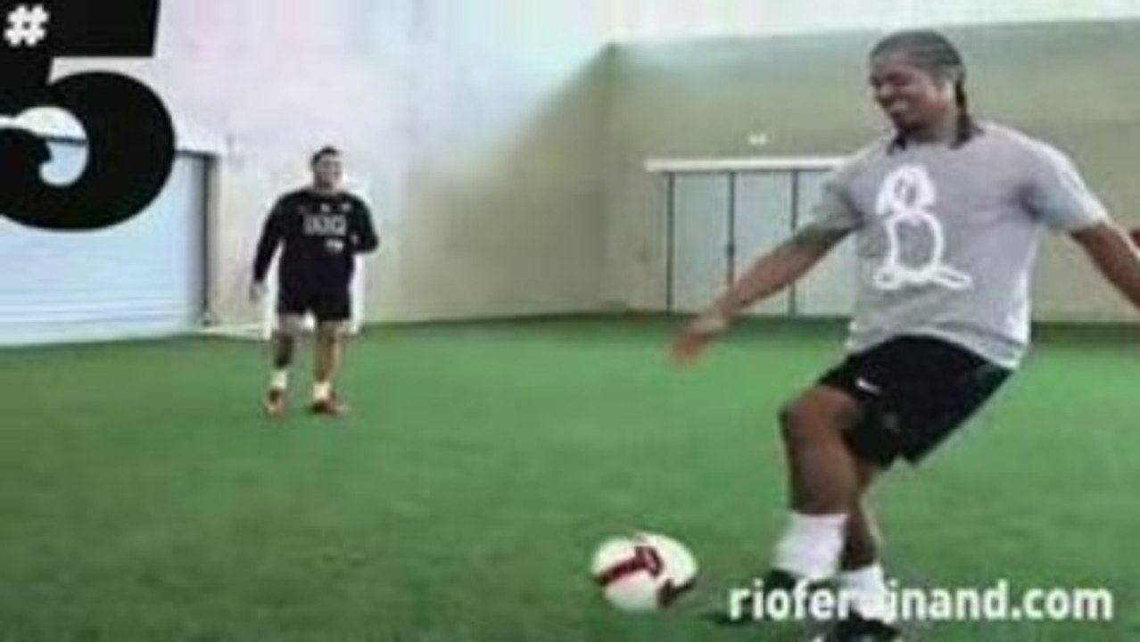 Adam ronaldoyla dalga geçiyor