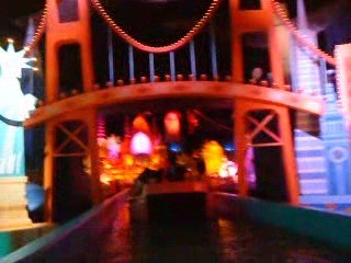 floyd rosse berganos hong kong disneyland small world