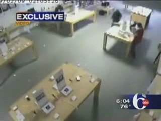 New Jersey Apple Store theft: gone in 31 seconds