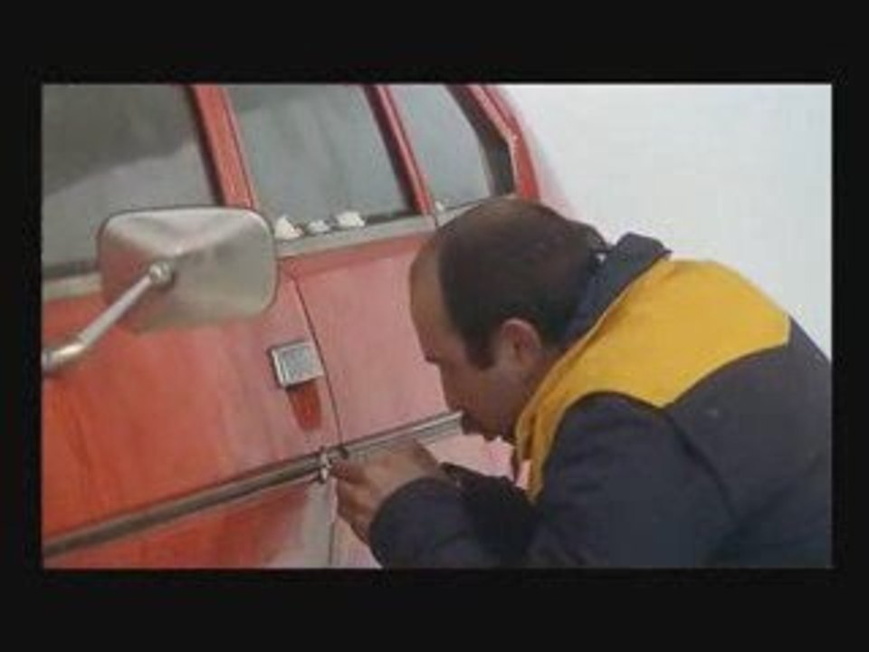Vous êtes en train d'uriner sur ma voiture
