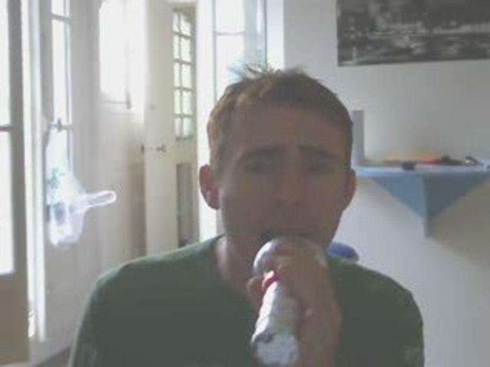 Wiwi égratigne "Au jour le jour"