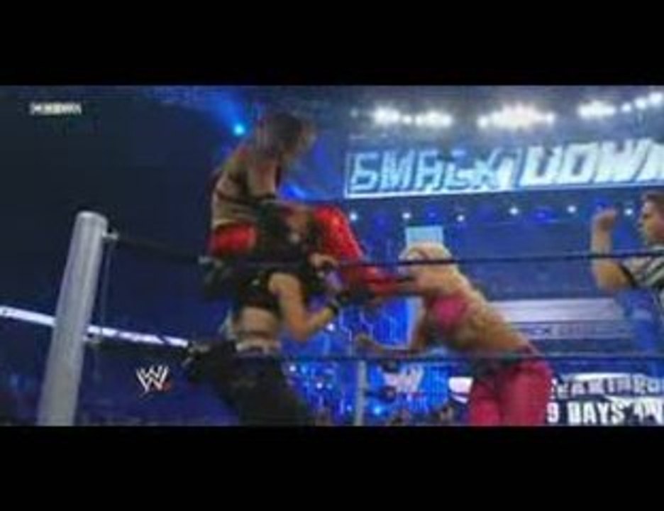 SmackDown 09/04/09  Maria & Eve vs. Layla & Natalya