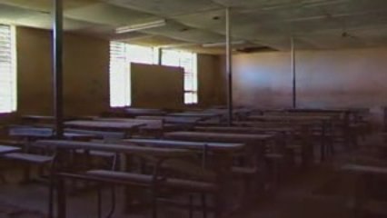 Salle de classe au lycée Lompolo Kone - Banfora