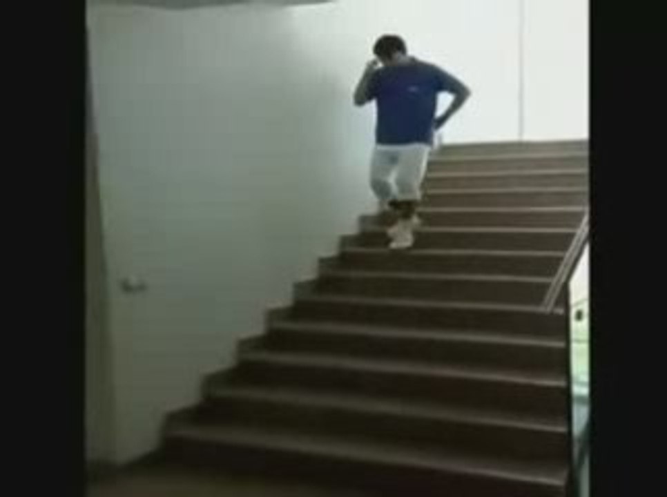 merdivenlerden nasıl kayılır öğrenin
