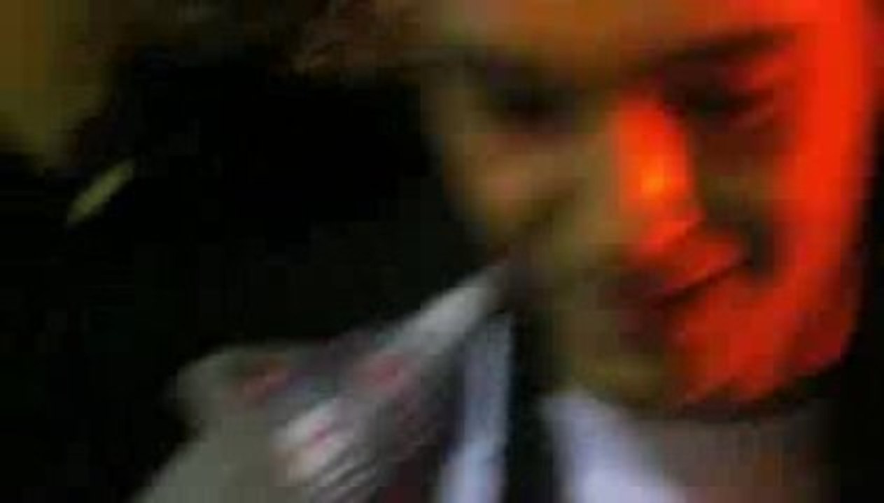 Bill et Tom sortant de leur hôtel, Paris 4.09.09