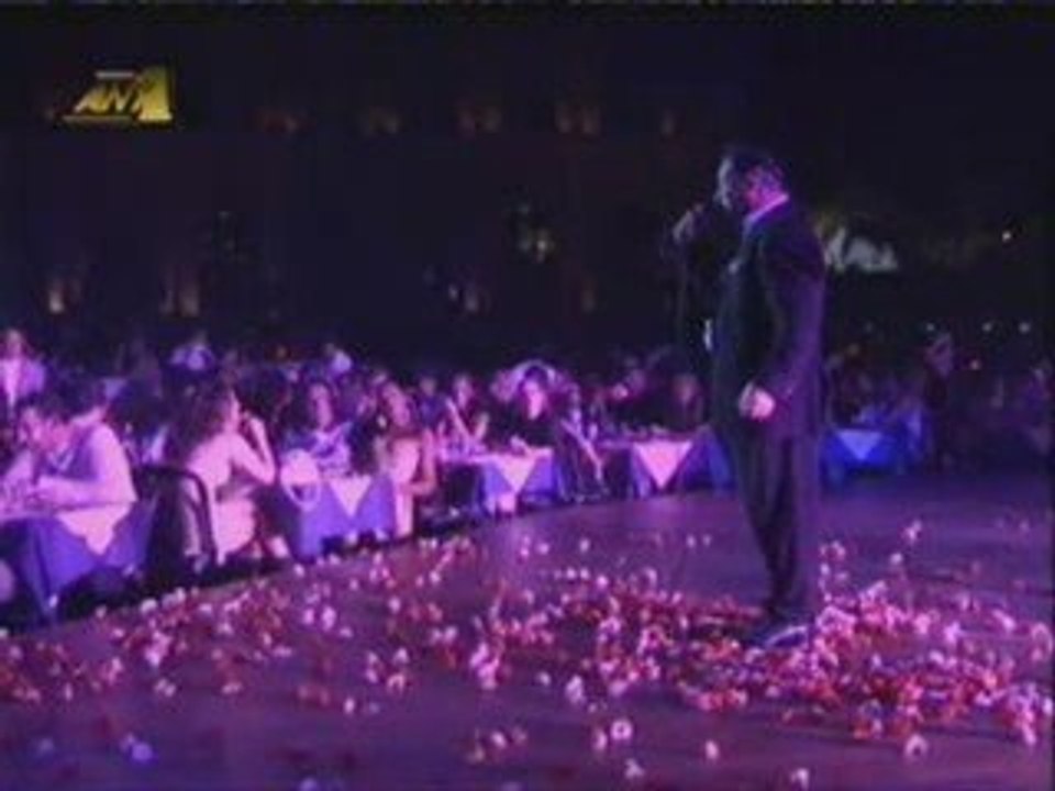 VASILIS KARRAS LIVE