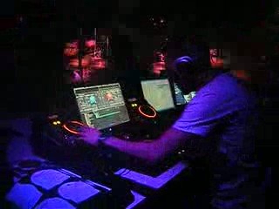 dj julien