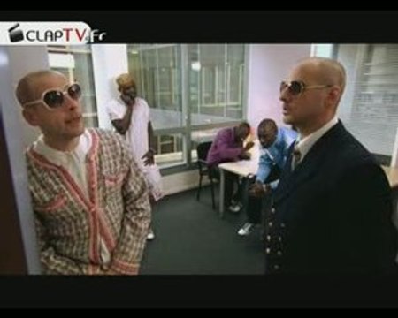 OMAR ET FRED présentent le SAV DES EMISSIONS SAISON 3