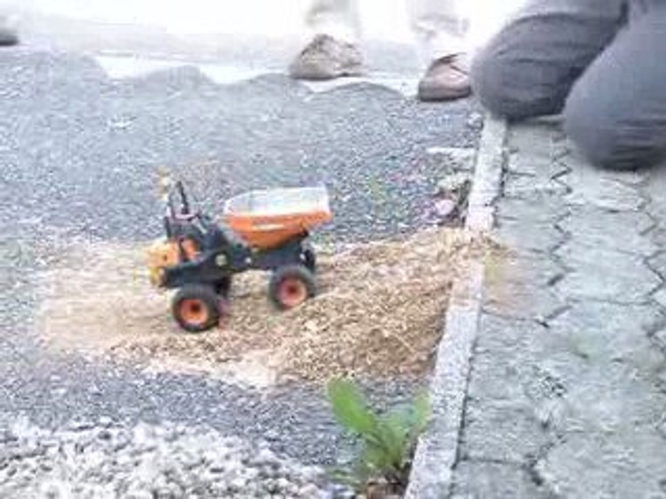 Bernex 09 Dumper tas de sciure descente