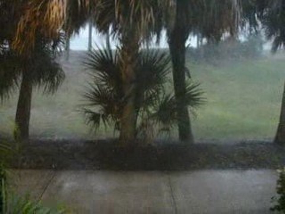 My 1st thunderstorm to Jupiter (West-Palm Beach FLORIDA)...